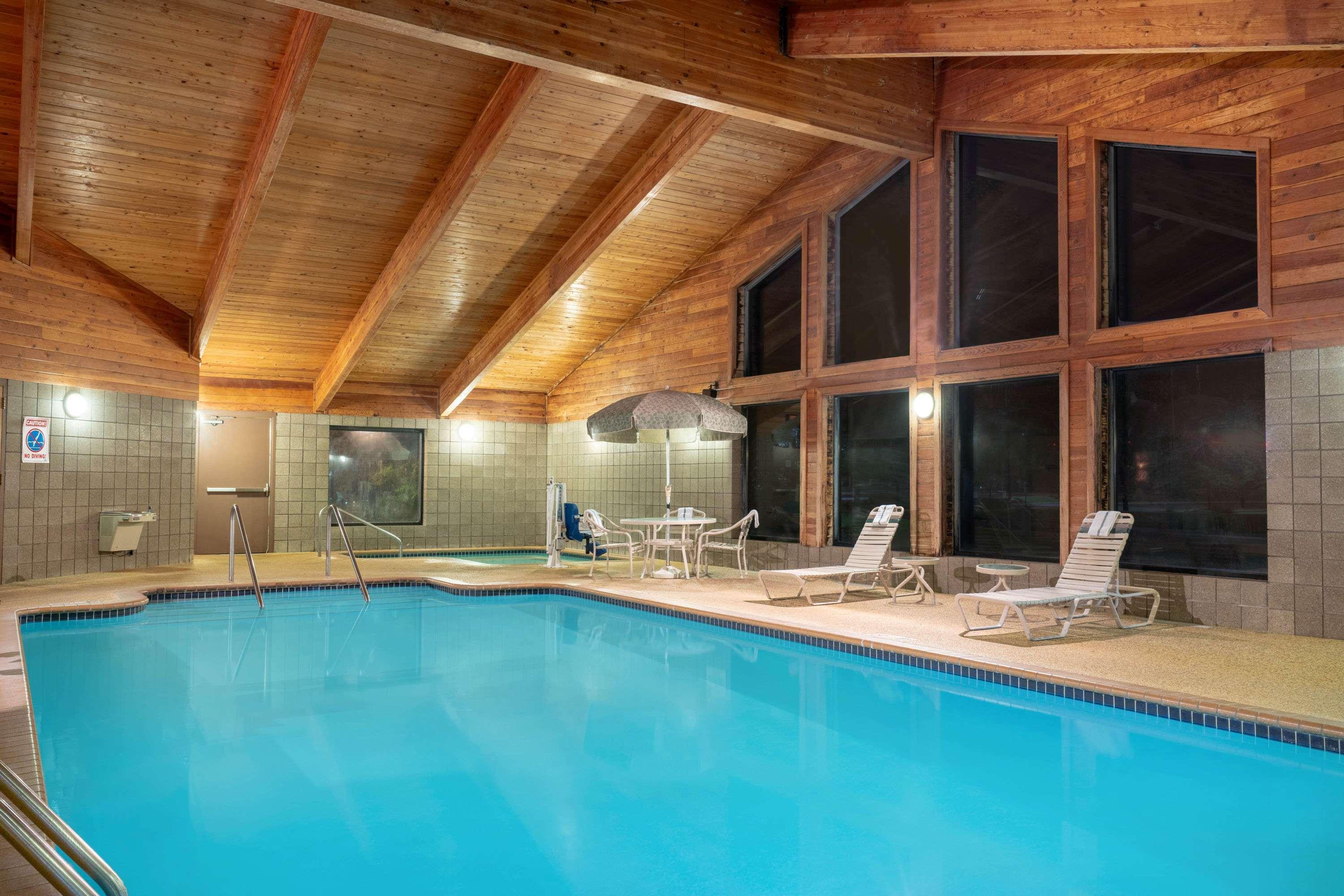 Americinn By Wyndham Coon Rapids Exterior photo